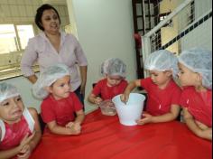 Grupo Exploradores em oficina de Páscoa