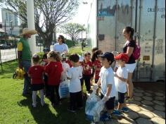 Infantil II em aula-passeio à Beira Rio