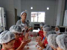 Mamãe Morgana arrasa com seus pãezinhos de salsicha