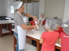 Mamãe Morgana arrasa com seus pãezinhos de salsicha