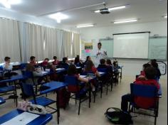 5º Ano D aprende sobre o sistema digestório com o pai Sandro