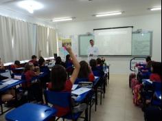 5º Ano D aprende sobre o sistema digestório com o pai Sandro