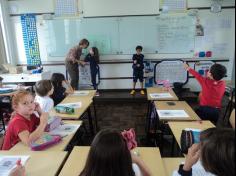 2º ano B em: Jogo Direitos e Deveres com a mamãe Adriana