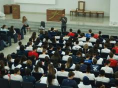 Ensino Médio refletindo sobre o Sistema de Saúde Brasileiro