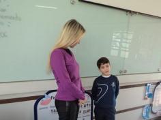 Contação de histórias com a mamãe Gisele no 2º ano B