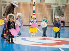 Ed Infantil e 1º ano: Alegria no Arraiá do Salesiano