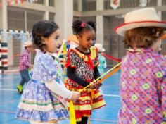 Ed Infantil e 1º ano: Alegria no Arraiá do Salesiano