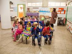 Ed Infantil e 1º ano: Alegria no Arraiá do Salesiano