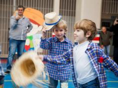 Ed Infantil e 1º ano: Alegria no Arraiá do Salesiano