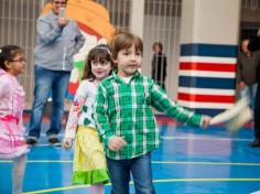 Ed Infantil e 1º ano: Alegria no Arraiá do Salesiano