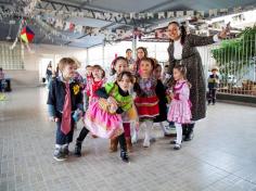 Ed Infantil e 1º ano: Alegria no Arraiá do Salesiano