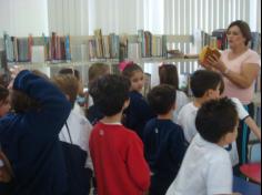 Aula passeio na Biblioteca Pública de Itajaí