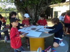 2º ano C participa de aula de campo no Espaço Verde