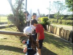 2º ano C participa de aula de campo no Espaço Verde