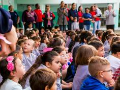 Procissão de alunos marca a chegada da Imagem de Dom Bosco no Salesiano