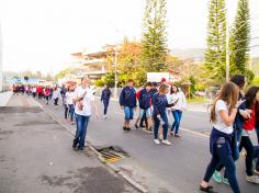 Procissão de alunos marca a chegada da Imagem de Dom Bosco no Salesiano