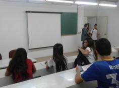 Alunos do Ensino Médio em aula de campo na UNIVALI