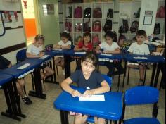 Colares africanos no 1º ano D