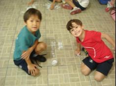 1º ano B brincando com o alfabeto móvel