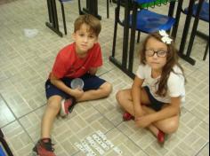 1º ano B brincando com o alfabeto móvel