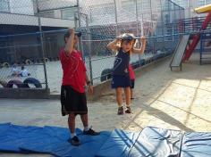 Brincando de Slackline na aula de Educação Física