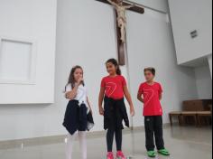 4ºs anos recitam para encantar