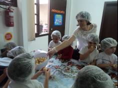 Oba! Pão de queijo quentinho no Grupo Esportes