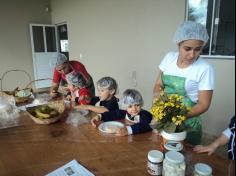 Grupo Animais da Fazenda visita o Espaço Verde com a Equipe do LEAS