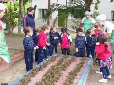 Grupo Animais da Fazenda visita o Espaço Verde com a Equipe do LEAS