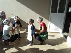 Grupo Animais da Fazenda visita o Espaço Verde com a Equipe do LEAS