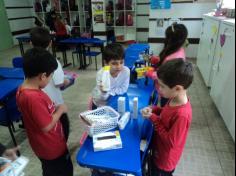 Brincadeiras de mercadinho no 1º ano D