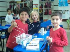 Brincadeiras de mercadinho no 1º ano D