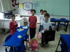 Brincadeiras de mercadinho no 1º ano D