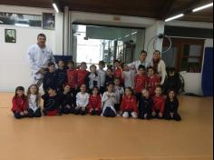 1º ano D visita academia de campeão de judô