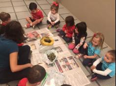 Grupo Baleia em aula-passeio no Espaço Verde