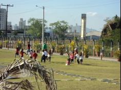 Grupo Pássaros no Espaço Verde com o Leas