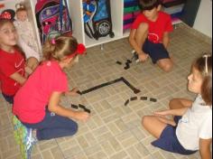 1º Ano B explorando os jogos em sala de aula