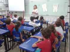 1º ano A conversando sobre a higiene bucal