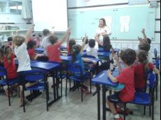 1º ano A conversando sobre a higiene bucal