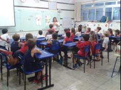 1º ano A conversando sobre a higiene bucal