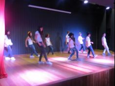 6º ano dá show nas apresentações de dança!