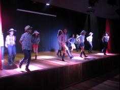 6º ano dá show nas apresentações de dança!