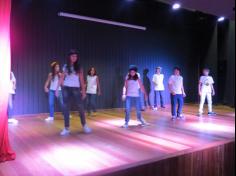 6º ano dá show nas apresentações de dança!