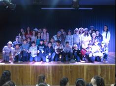 6º ano dá show nas apresentações de dança!